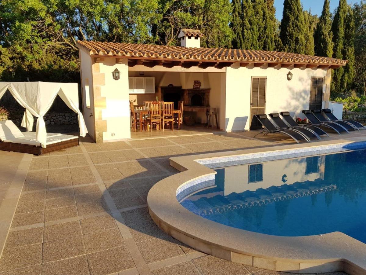 Villa Milagro - 3 Bedroom Finca Style Villa With Pool Near Golf Course/Beaches - Air Cond. Pollença Eksteriør billede